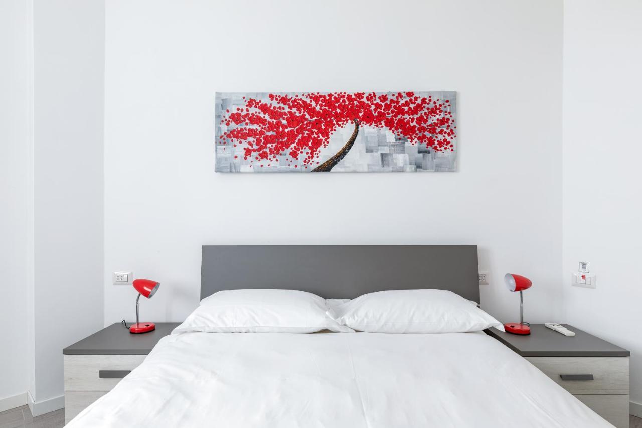 Piazza De Angeli M1 Comfortable Flat With Balcony Milánó Kültér fotó